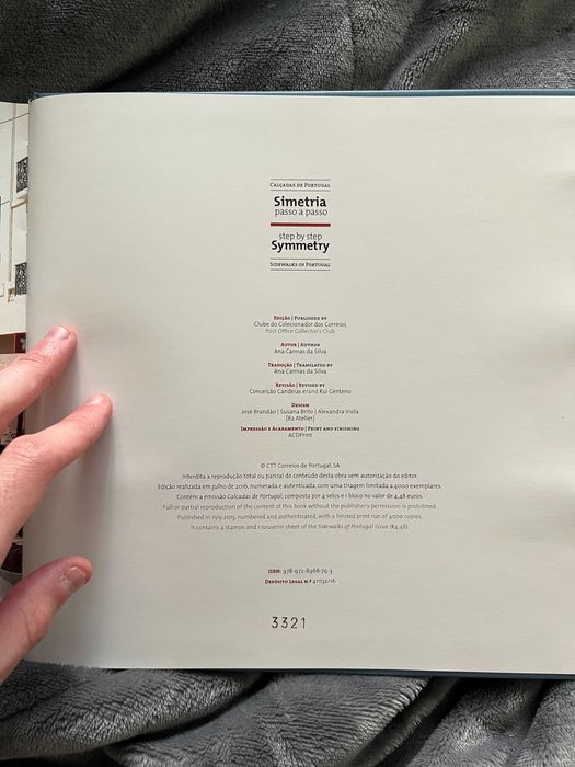 livro Simetria Passo a Passo - Calçadas de Portugal CTT