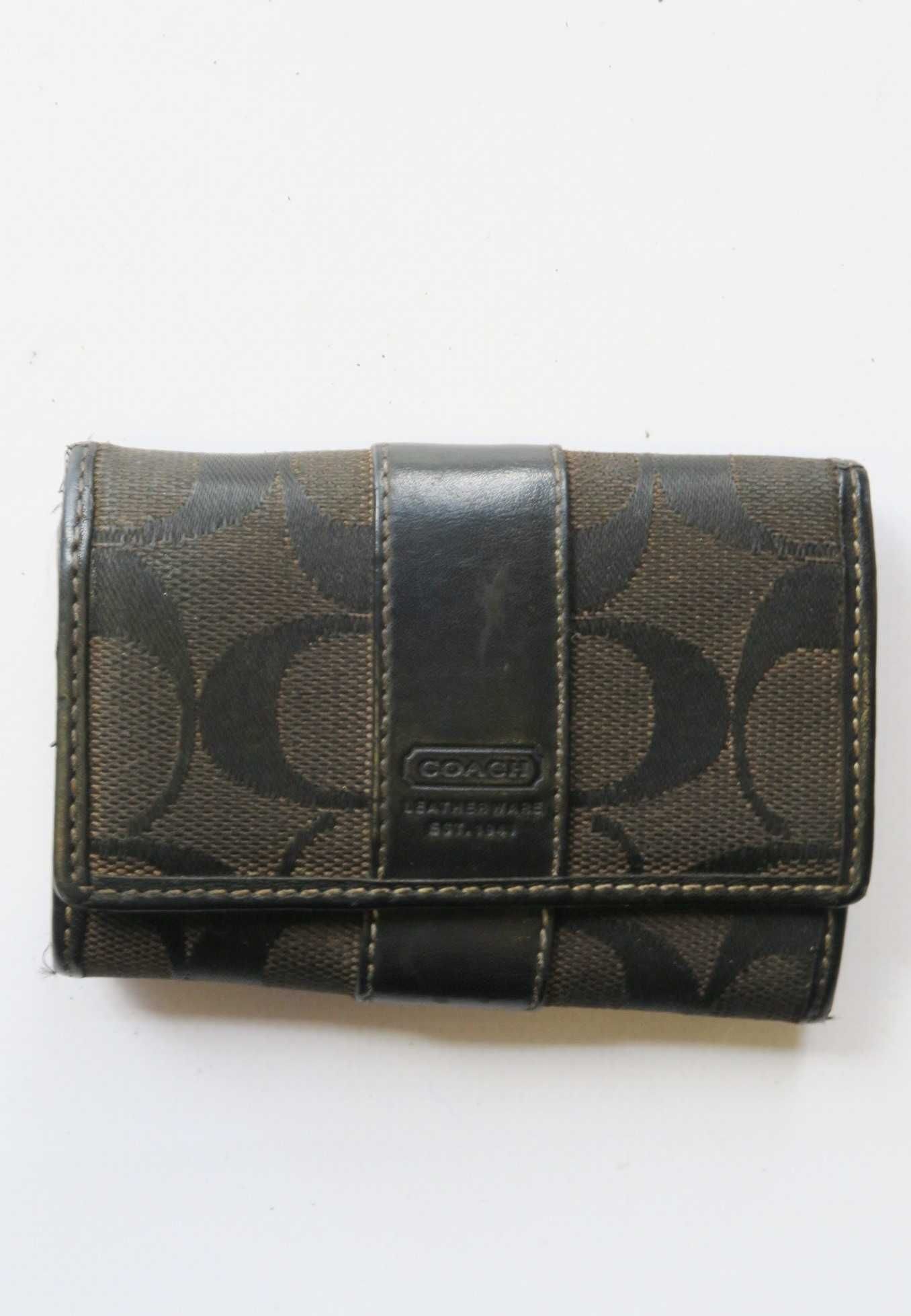 Coach etui na klucze w monogram