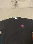 Sweat Adidas com simbolo a cores