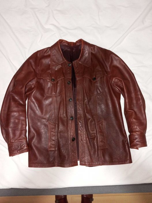 Lindo casaco Vintage em couro Italiano