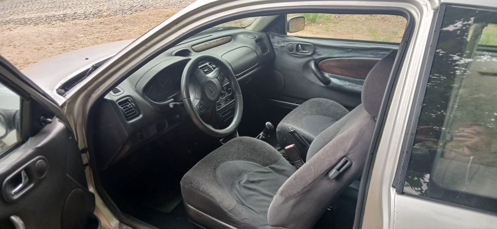Rover 200. 2.0 TD comercial