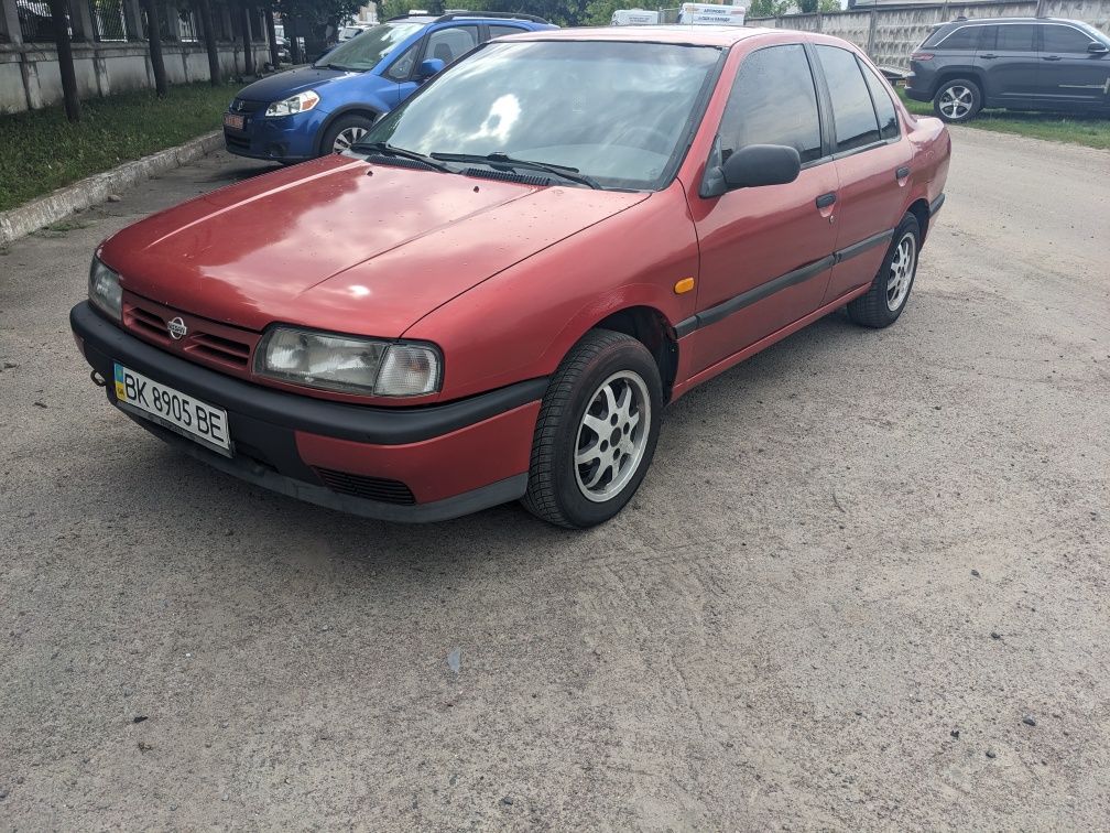 Nissan Primera P10