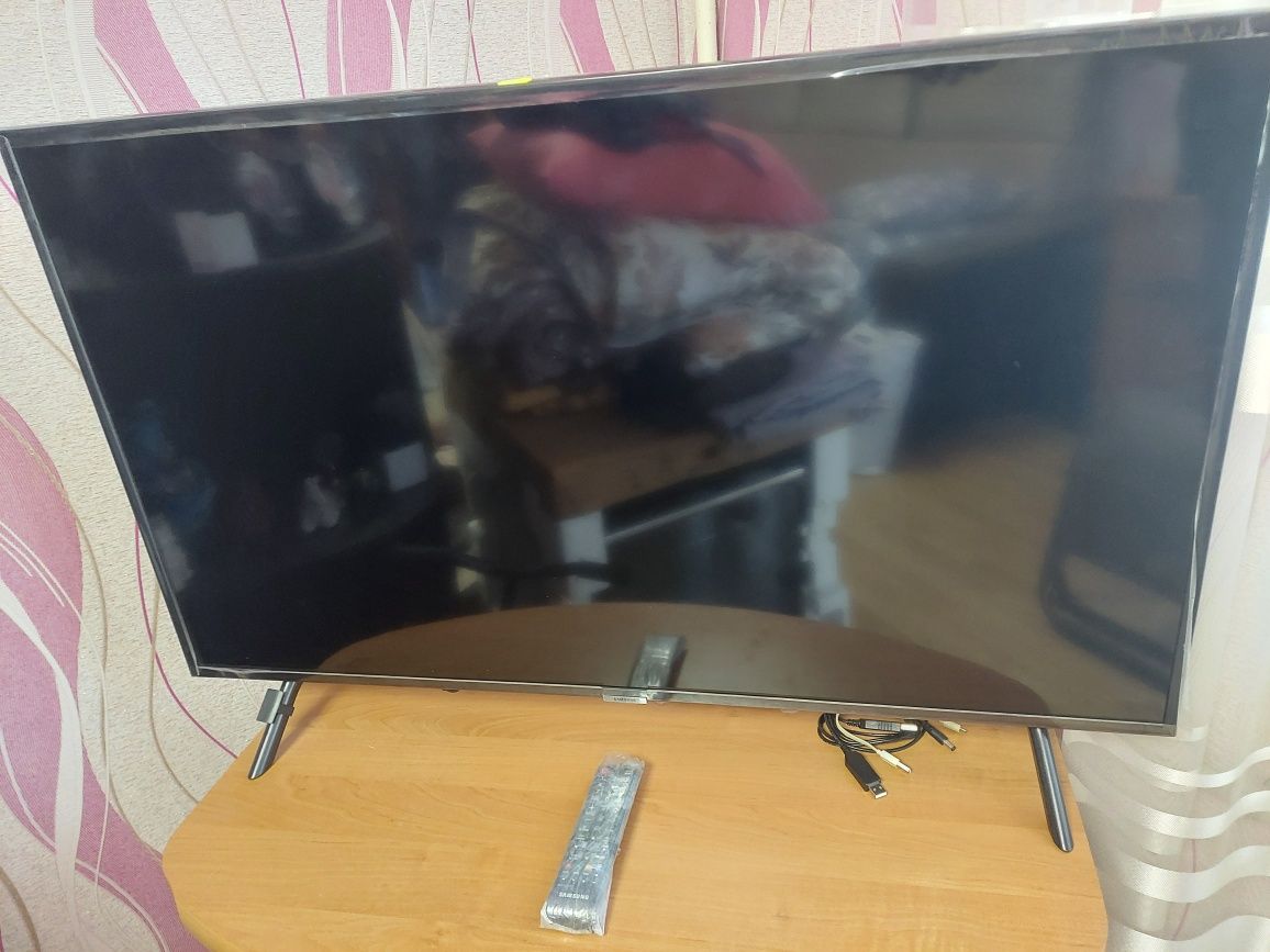 Телевизор UE43NU7100U samsung smart tv, 43"