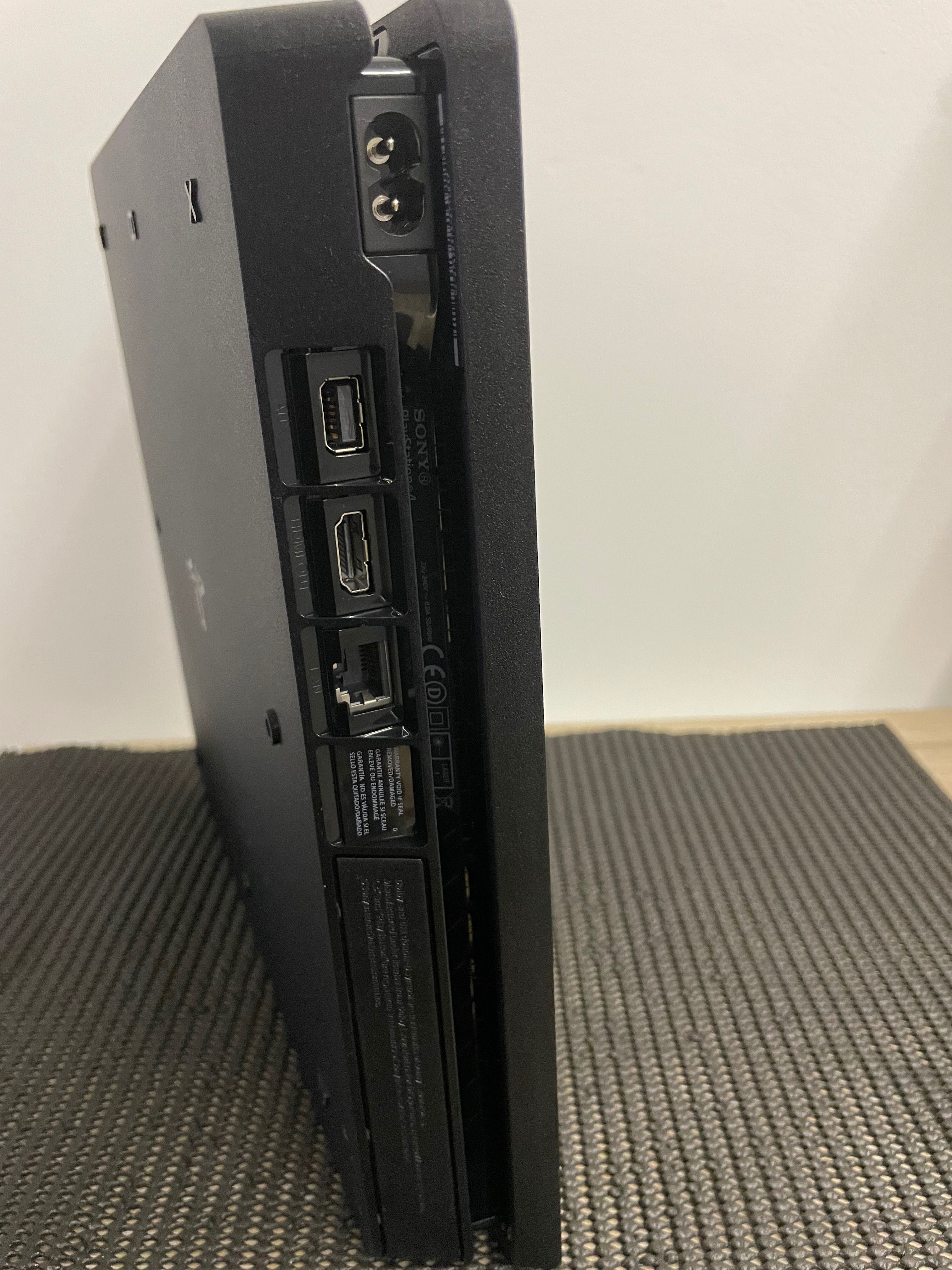 PlayStation 4 slim 1T