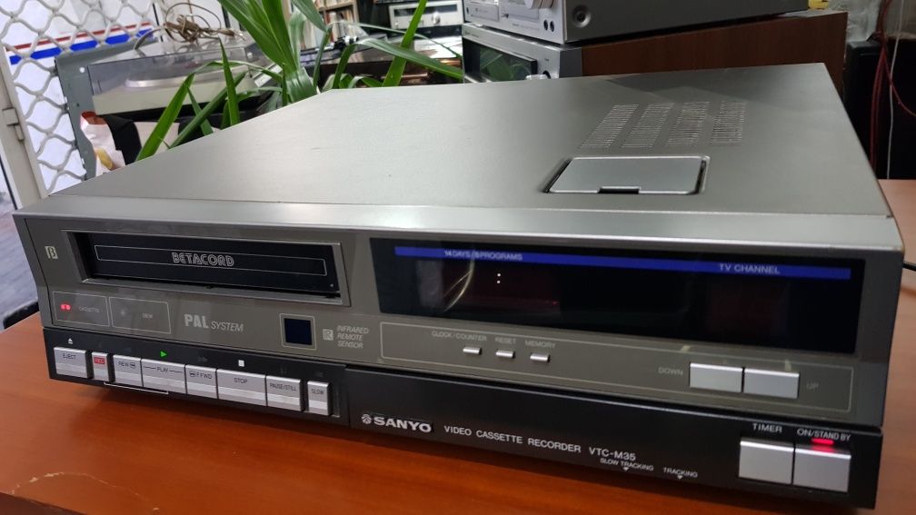 Video Betamax Sanyo VTC- M35