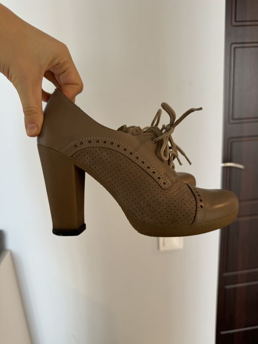 Туфлі на підборах на осінню(весняну) пору