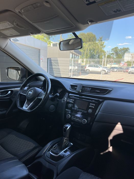 Продам Nissan Rogue