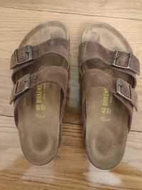 Birkenstocks castanhas tamanho 40