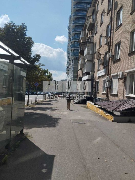 Оренда фасадного приміщення вул. Мечнікова 11, Кловська, Печерська