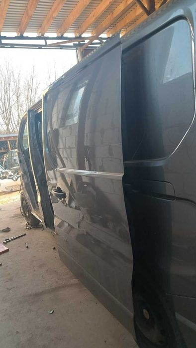 Двері видвижні ліві Opel Vivaro 3/Renault Trafic 3 2016