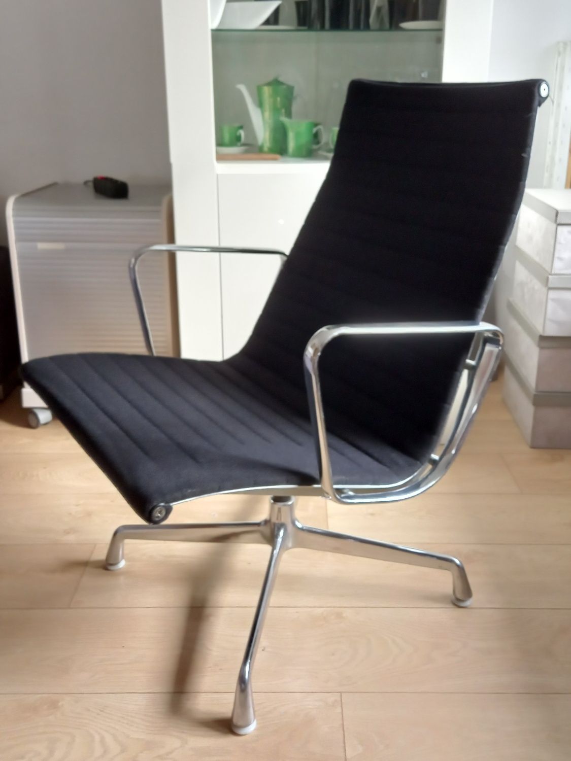 Ea 116 Miller for Vitra eames fotel
