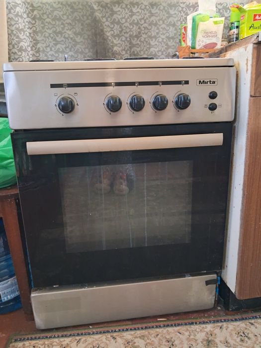 Газова плита з духовою шафою