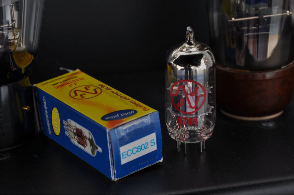 JJ 5751, zamiennik 12AX7 - lampa elektronowa