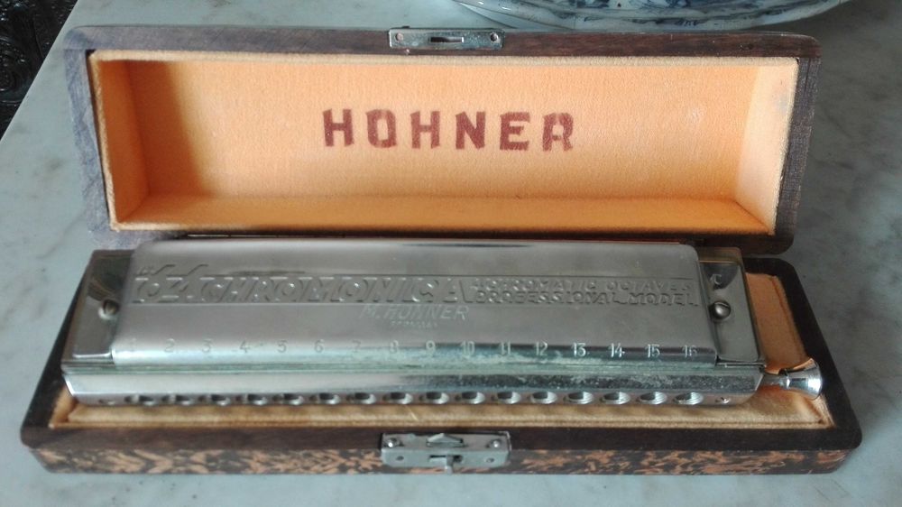 Harmónica (gaita de beiços), profissional Hohner