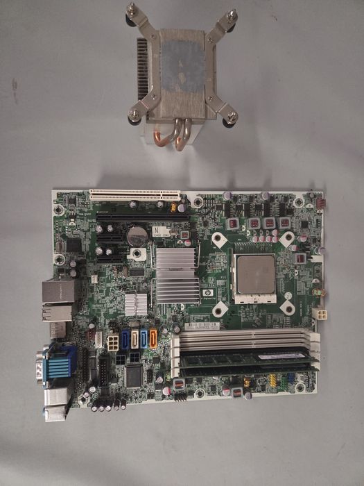Płyta glowna HP + atchlon II + 4GB + Radiator