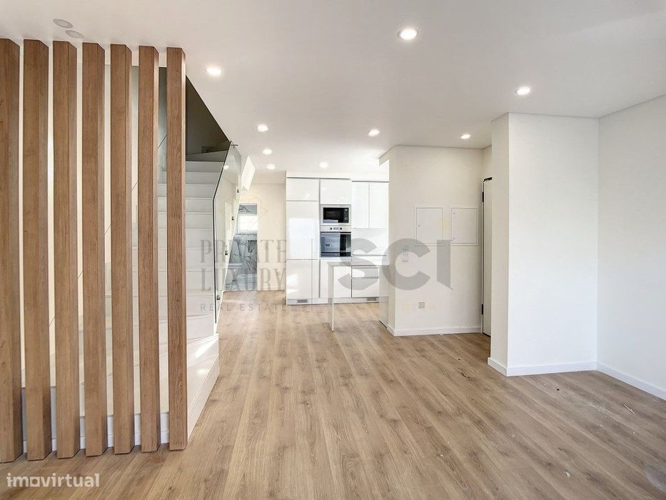 Moradia T3 em Pinhal do General com Pérgula e Logradouro