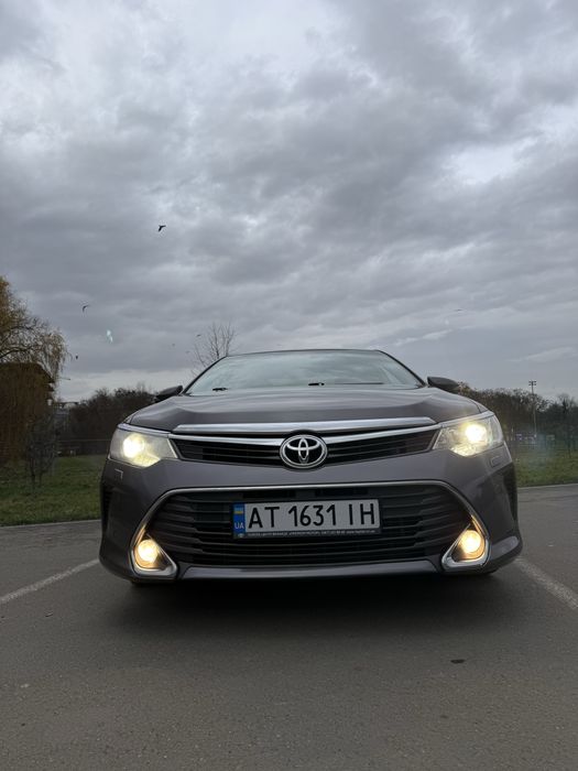 Toyota Camry 55 в гарній комплектаціі
