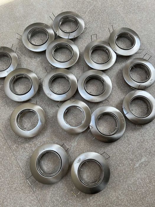 Oprawa sufitowa, wpuszczana, srebrna