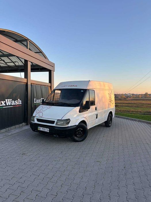 Ford Tranzit 2.0 TDI 2005 рік на повному ходу