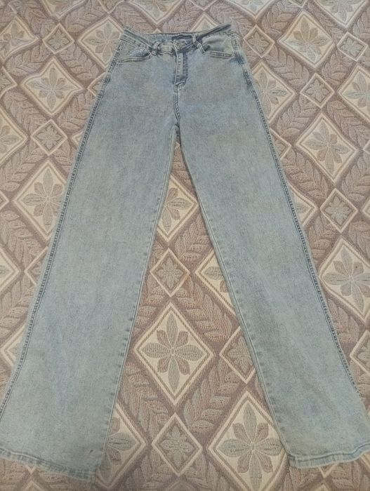 джинсы клёш Б/У в хорошем состоянии