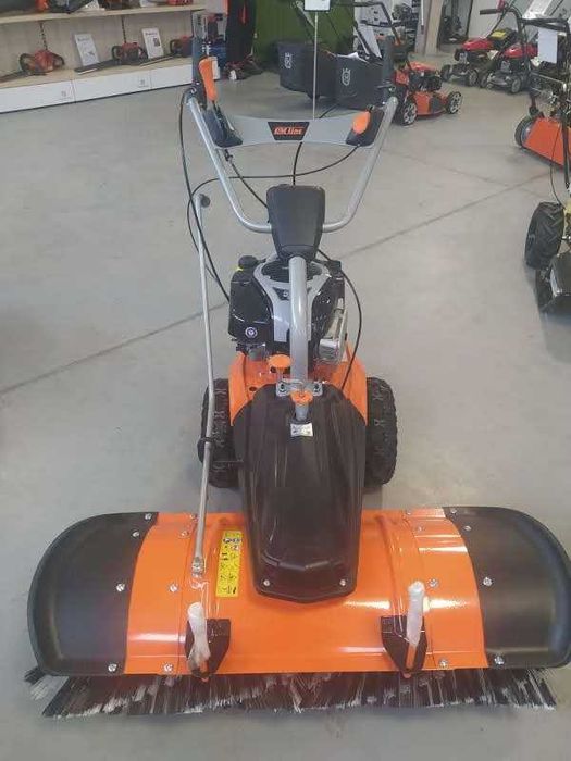 Zamiatarka odśnieżarka spalinowa PKR100 BriggsStratton Oleomac 100cm
