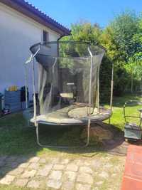 Trampolina 250cm pomoc w transporcie