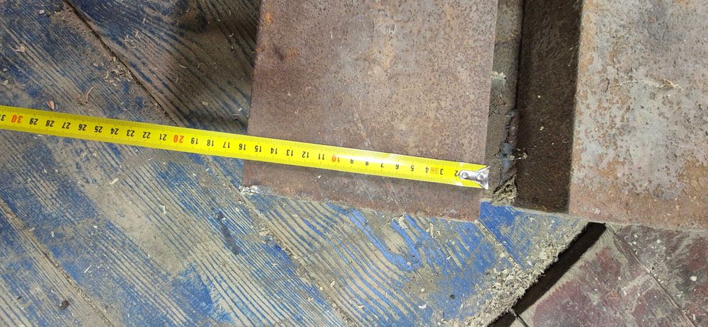 Швелер 1500х160х60 мм товщиною 8 мм з плитою 5 мм