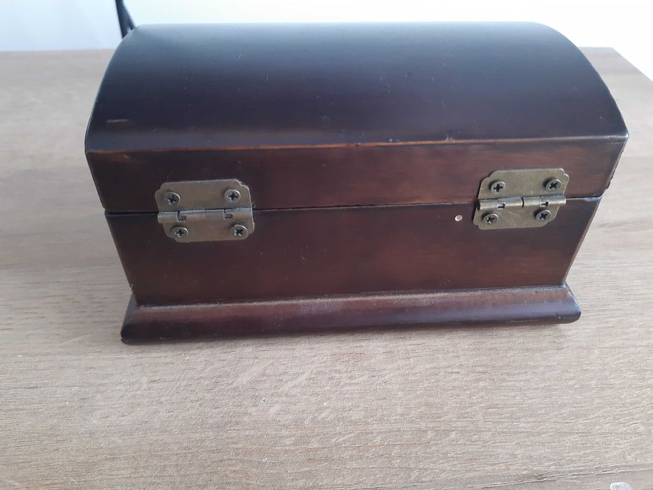 szkatułka skrzyneczka kuferek na biżuterię