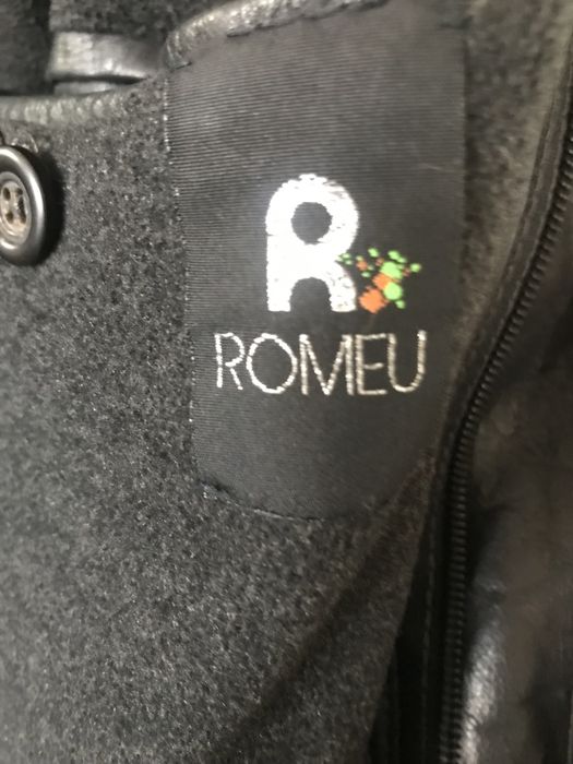 Casaco comprido em pele verdadeira