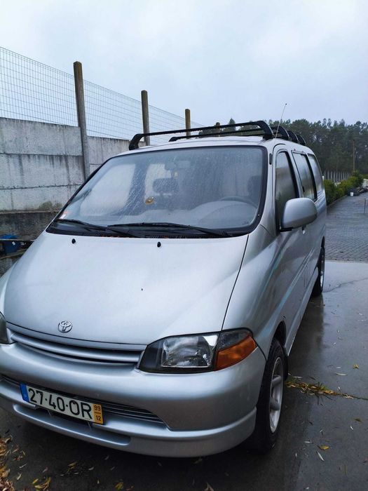 Toyota Hiace 6 lugares