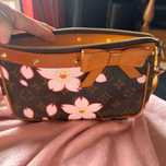 Louis Vuitton Pochete Monogram Cherry Blossom Marrom