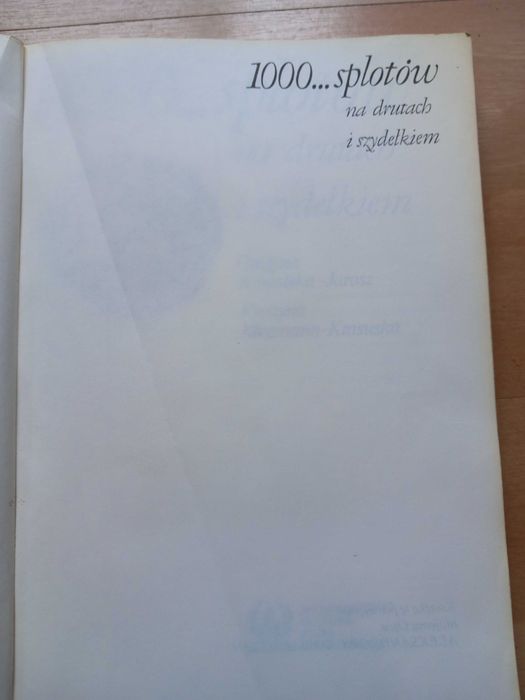 1000 splotów na drutach i szydełkiem bez okładki