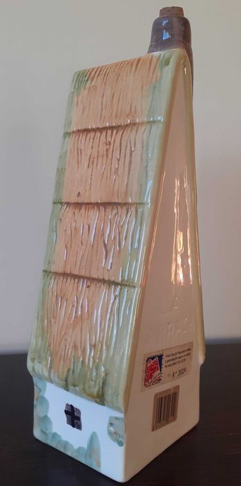 Garrafa colecção em formato de csa