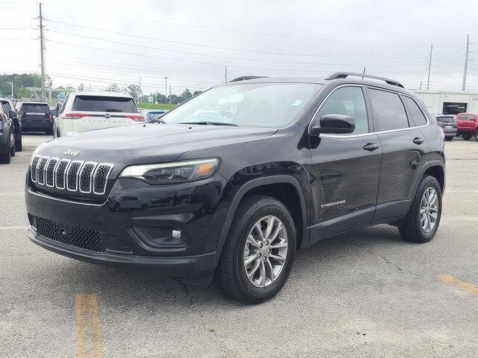 Jeep Cherokee Latitude Lux      2022