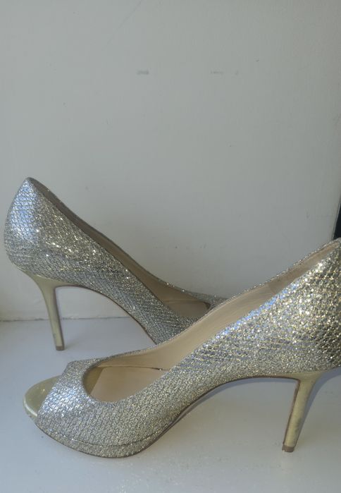 Продам не дорого туфлі 37 розміру Jimmy choo