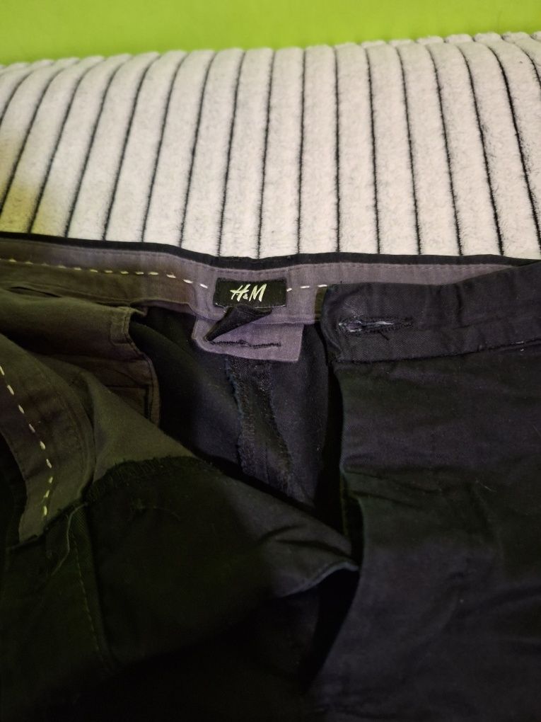 Spodnie marki H&M