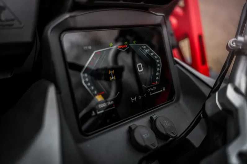 quad CFORCE 1000 MV