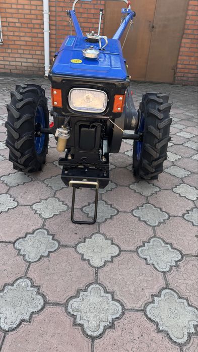 Продам новий Мотоблок Zubr 8л.с.