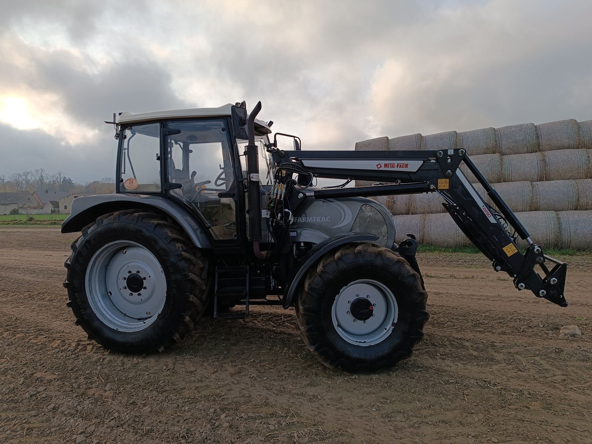 Farmtrac 7110dt Mazur z turem