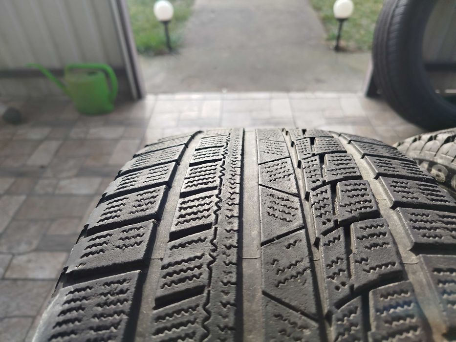 Зимняя резина 2245 45 17 Firemax