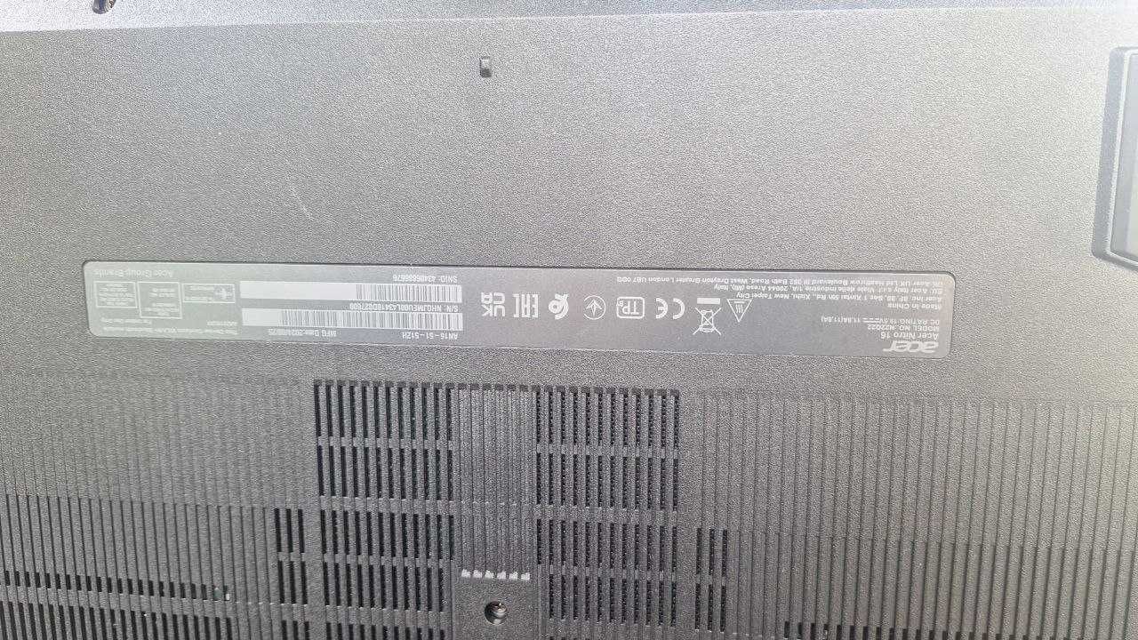 Acer Nitro 16 AN16-51-51ZH