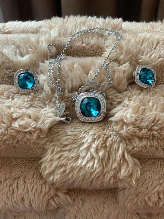 Продам бижутерию.