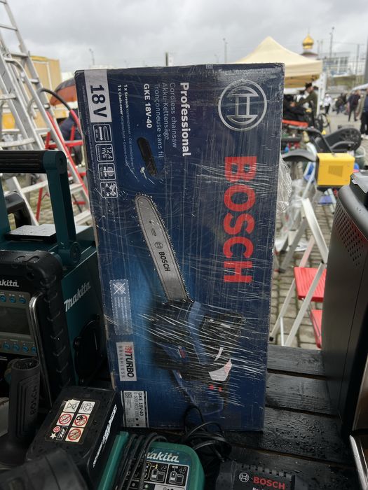 Колонка, зарядне, болгарка, шуруповерт,акумулятор Bosh, Makita, DeWalt