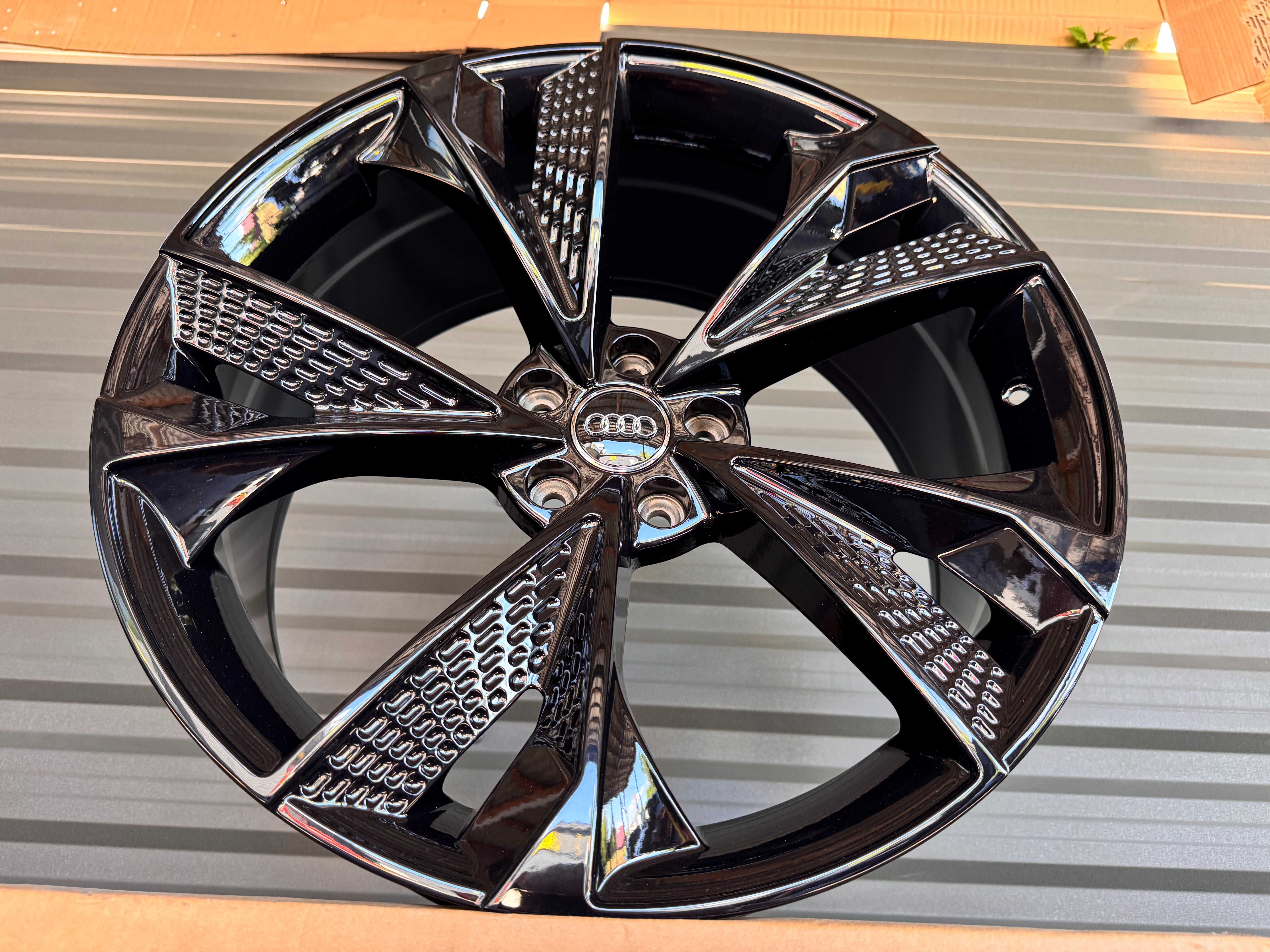 Full BLACK R20 5x112 AUdi Q7 Q5 A6 A7 A5 A8 RS Sline Чорні Титани рс