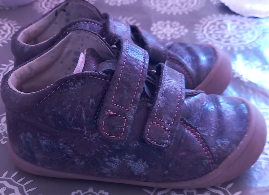 Fajne buty skorzane dziewczece Mazurek 25 (16,3 cm)