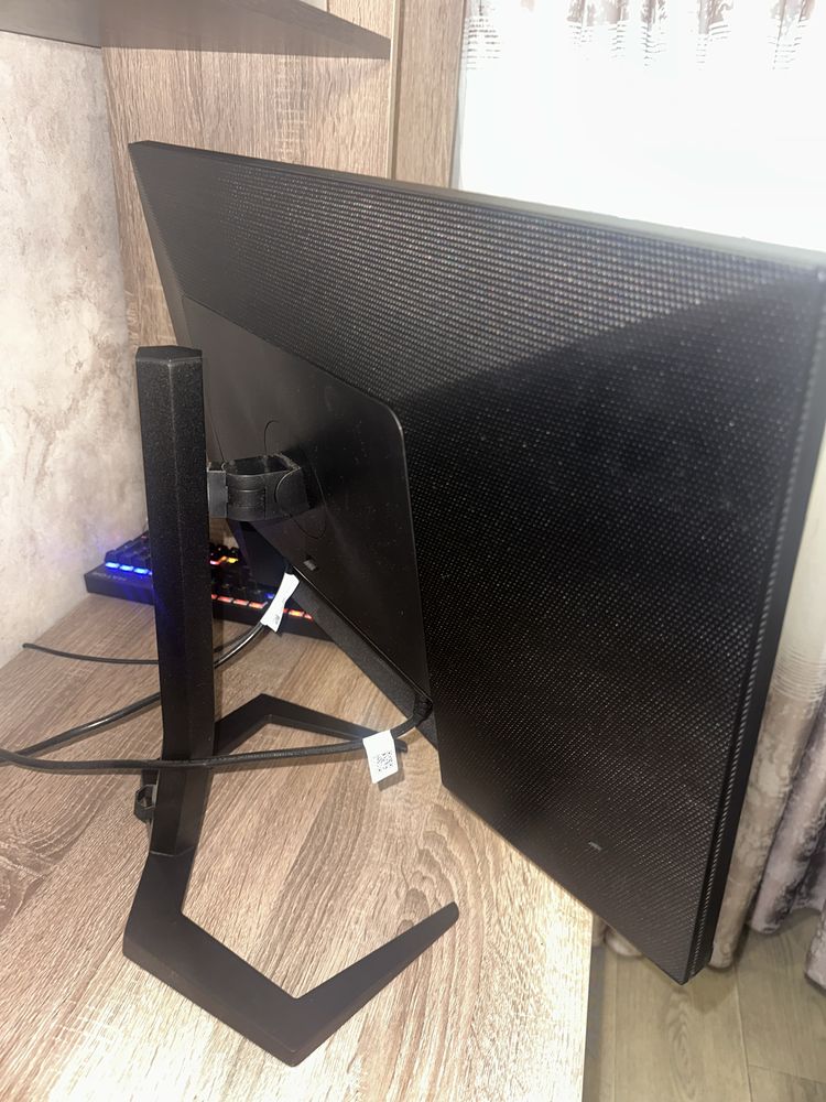 Монитор Philips 27"