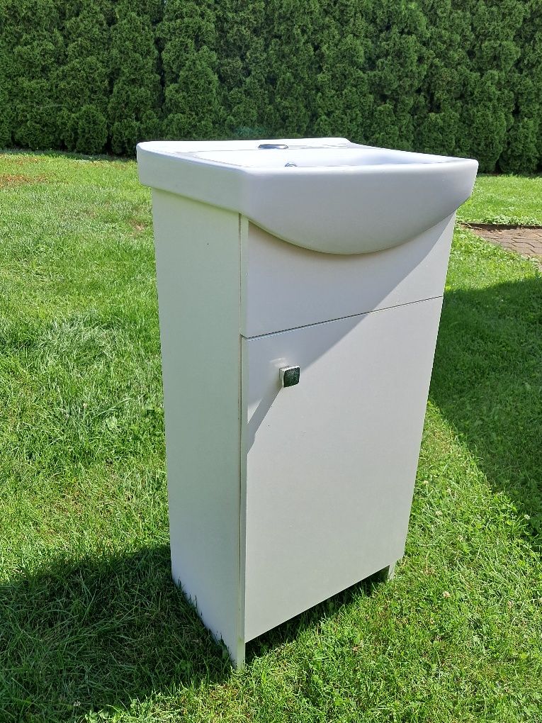 Szafka z umywalką 40 x 32 cersanit