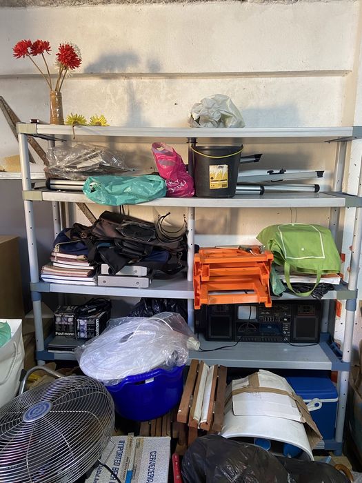 Parteleiras  de plastico muito resitnte