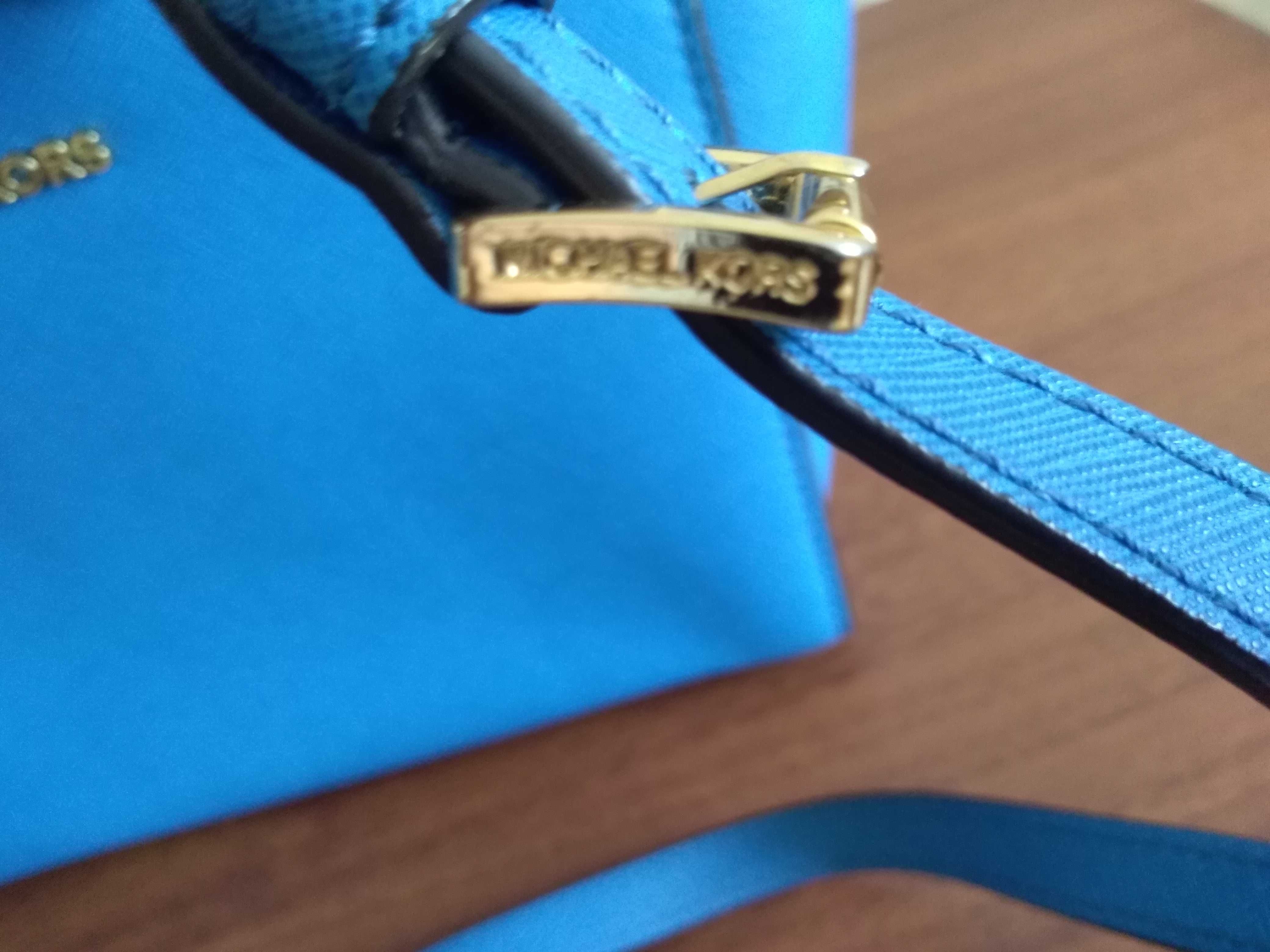 Сумка Michael Kors Selma medium.