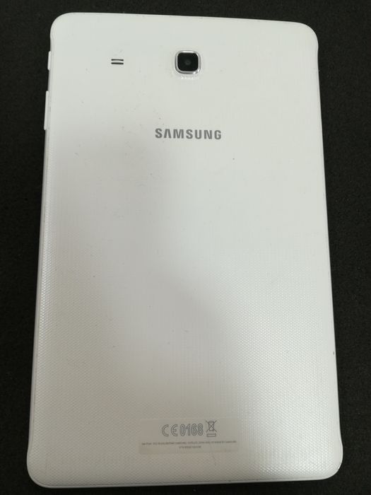 Планшет Samsung Galaxy Tab E  (SM-T560)